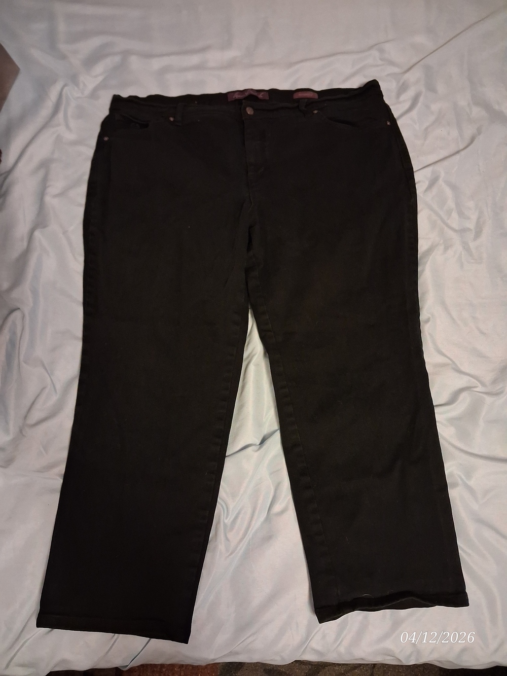 Gloria Vanderbilt Black Straight Leg Jeans